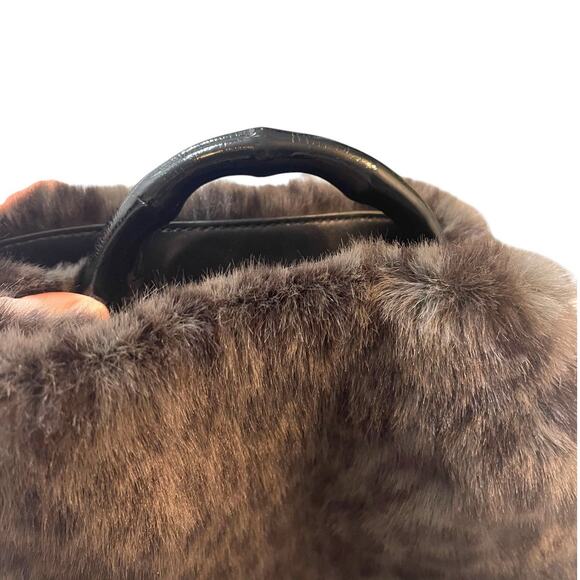 J. McLaughlin Fiona Faux Fur Handbag in Leopard Leather Strap Gold Hardware - Picture 5 of 9